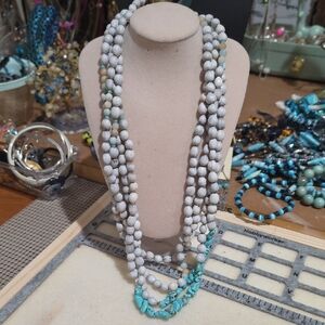 Elegant White and Turquoise Beaded Necklace